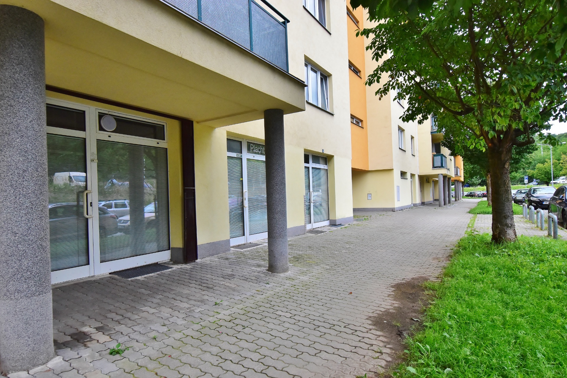 Pronájem nebytových prostor o CP 102m<sup>2</sup> - Brno - Nový Lískovec