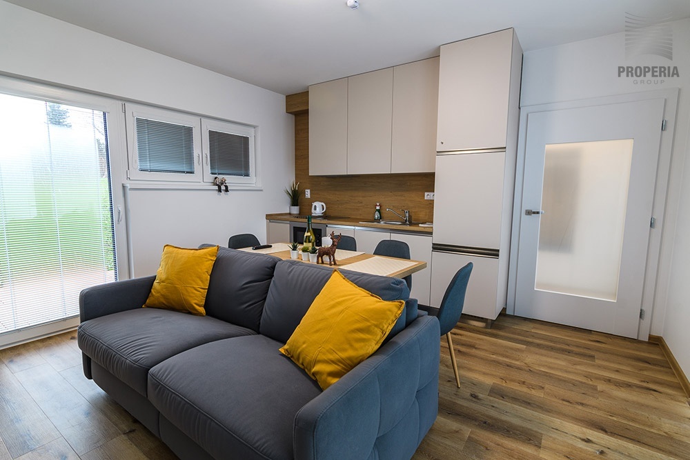 Prodej novostavby investičního apartmánu - RD 2+kk s terasou a zahradou, 205 m<sup>2</sup>, Nové Město na Moravě