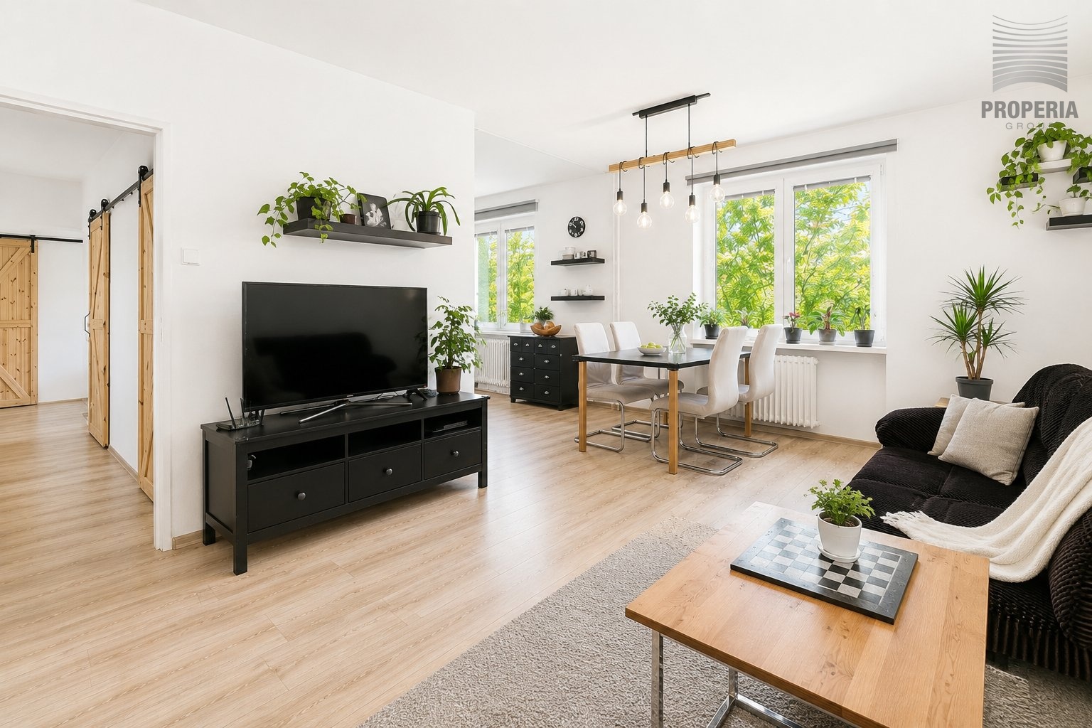 Prodej bytu 4+1 102 m² se zahrádkou, Adamov, ul. Komenského