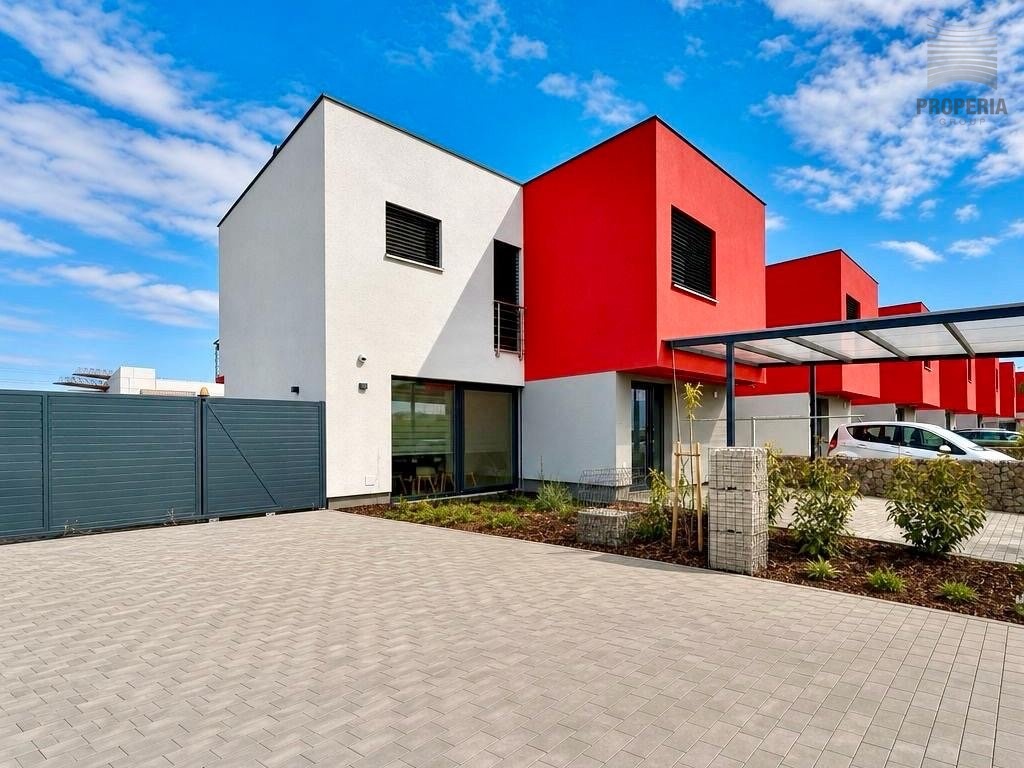 Prodej novostavby 6kk ZP-269m², CP-776m<sup>2</sup> k okamžitému nastěhování - Rosice